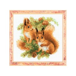 Riolis Embroidery kit Squirrels
