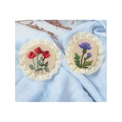 Embroidery kit Panna Vintage Brooches. Thistle and Poppy
