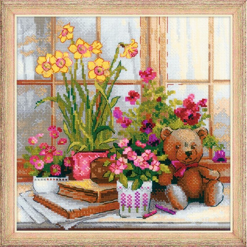 Embroidery kit Teddybear on the Windowsill
